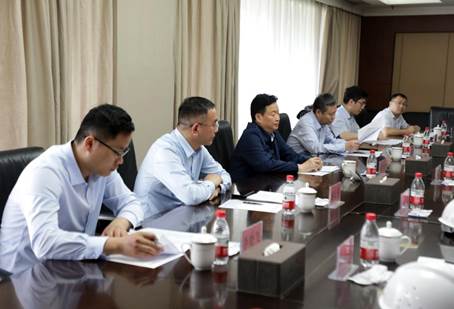 打造向上向前第一象限生力軍 錘煉甘于做人做事作難、受苦受累受屈的企業(yè)家隊(duì)伍——河南投資集團(tuán)黨委書記、董事長劉新勇蒞臨安彩高科開展主題教育調(diào)研